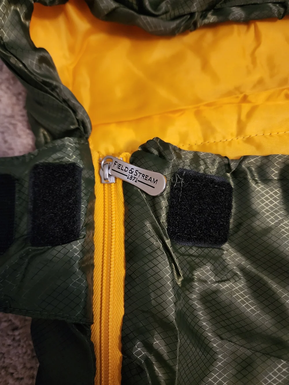 Field & Stream Olive Green 50° Sleeping Bag